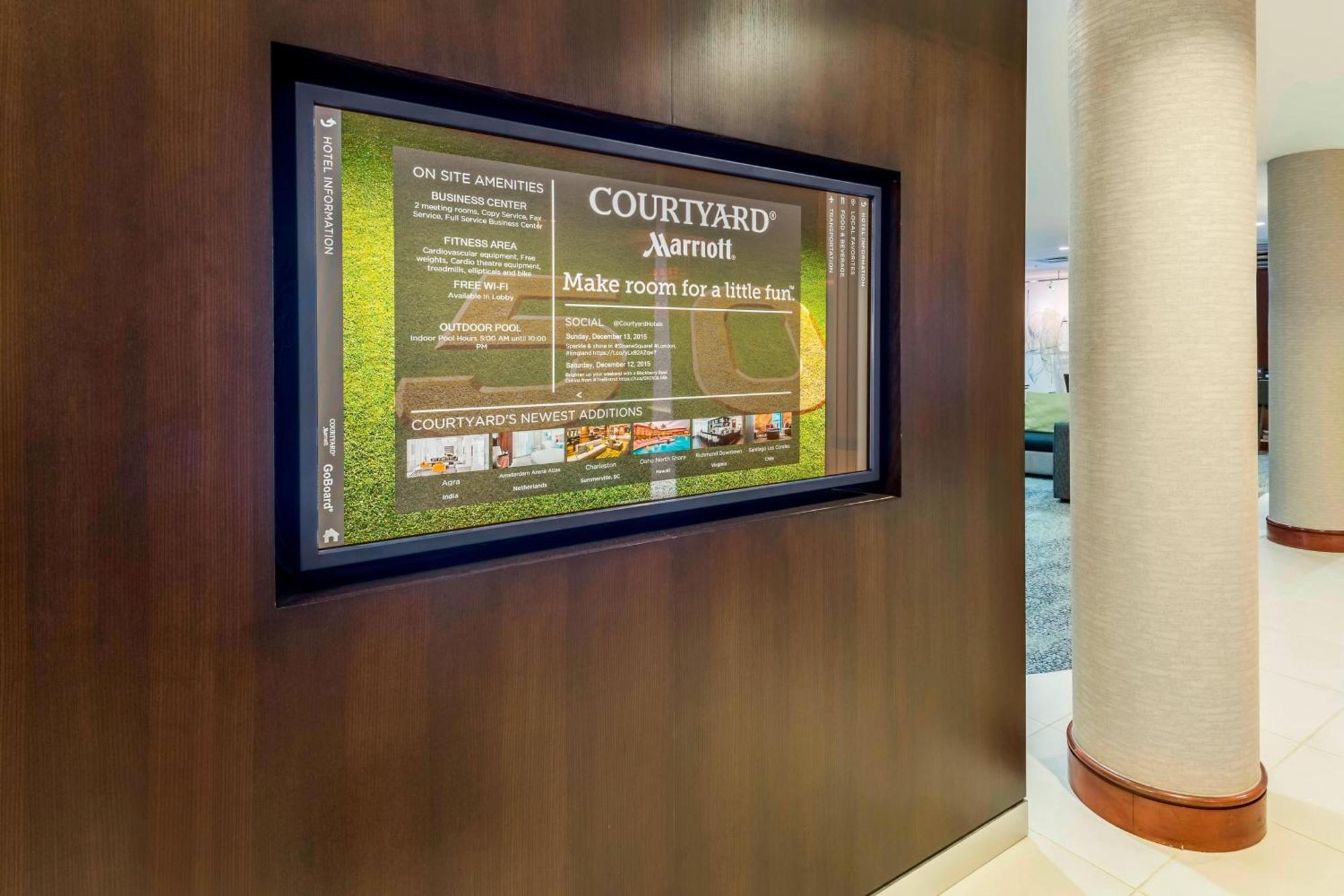 Courtyard Fort Myers At I-75 And Gulf Coast Town Center Естеро Екстериор снимка